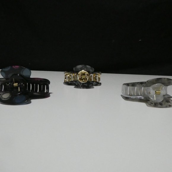 Set of 3 | Claw Hair Clips / Clamps | Plastic material and metal springs - Picture 3 of 7